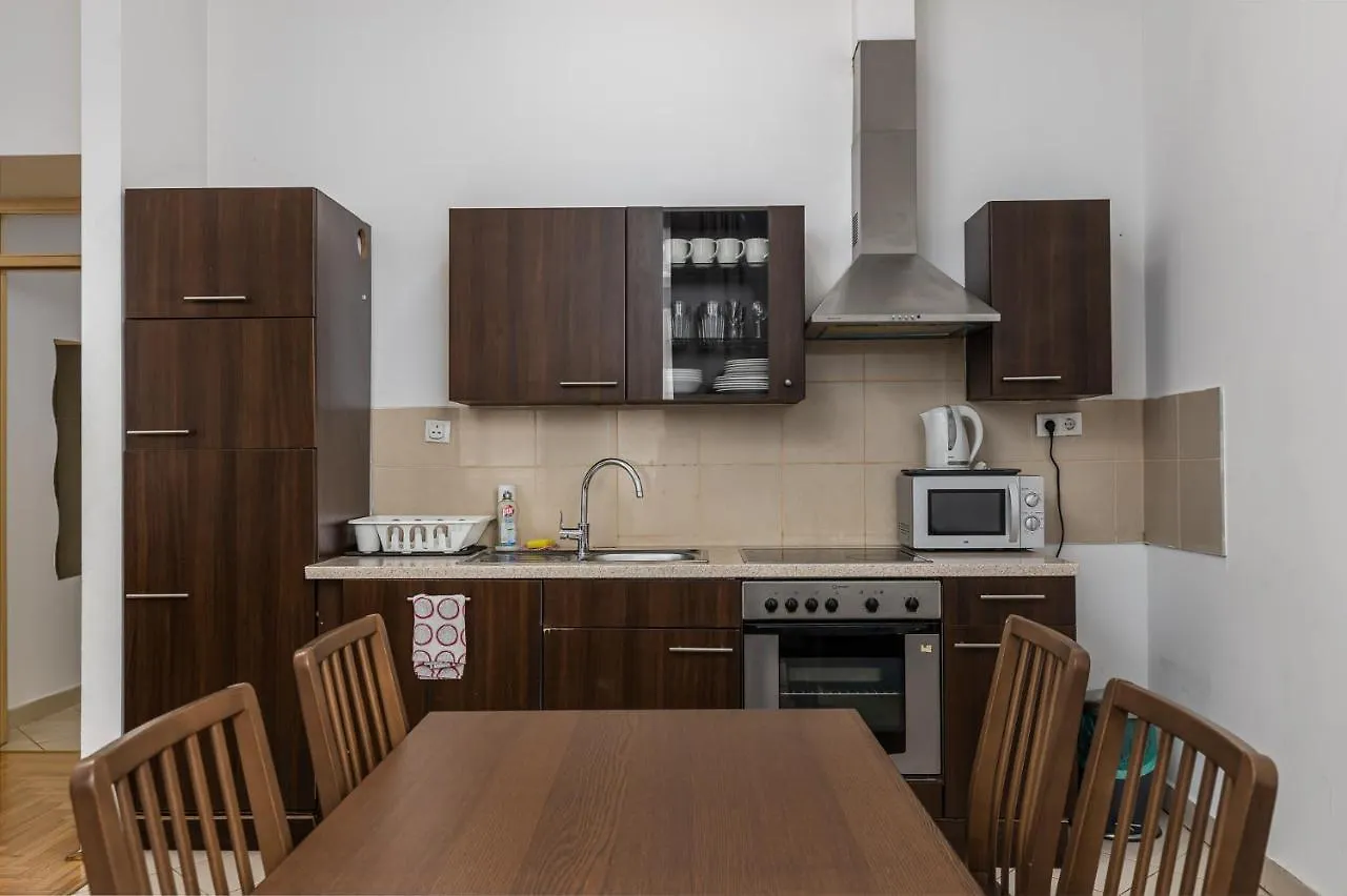 Cosy 1 Bedroom Apartment In Gozsdu Court Budapest