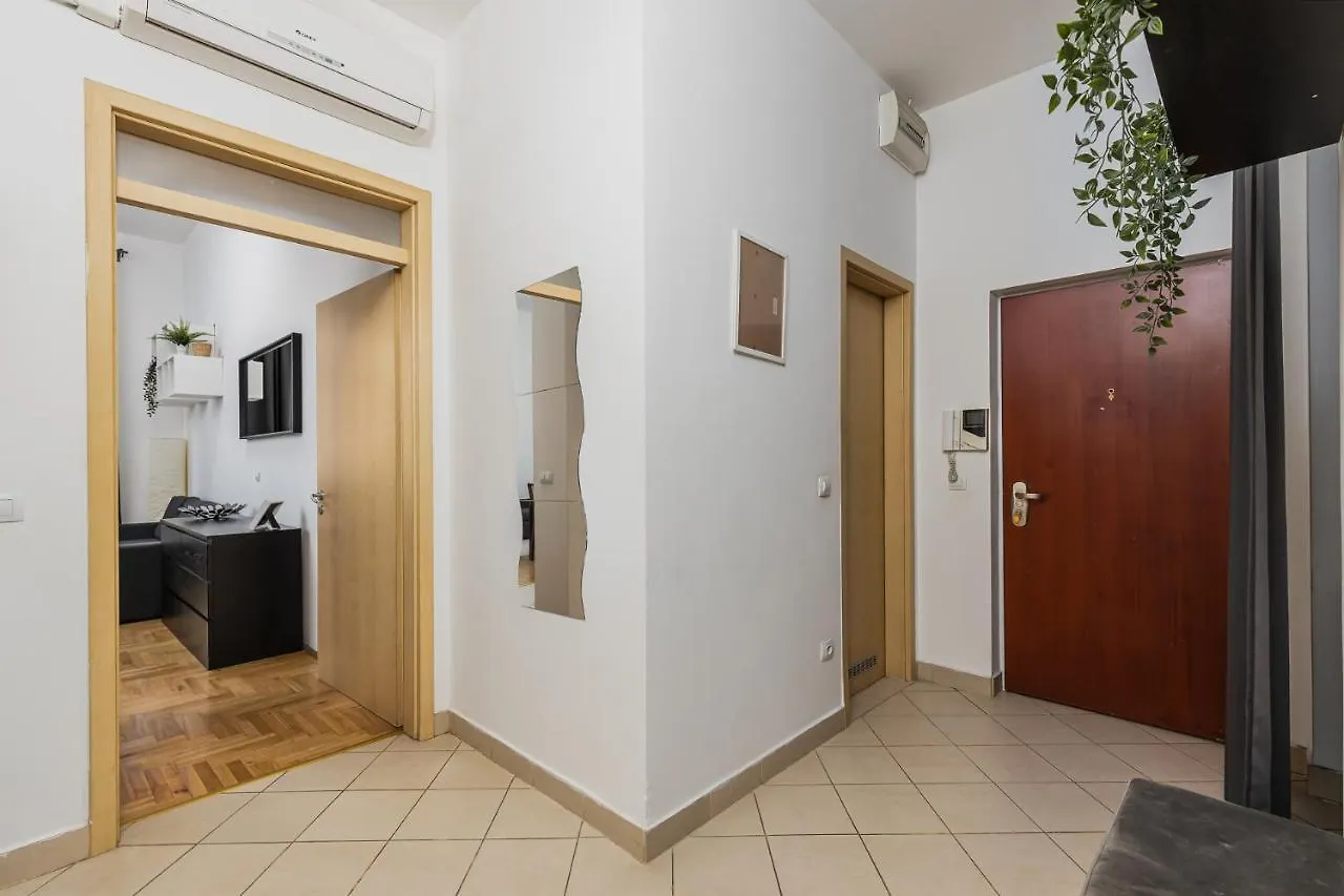 Cosy 1 Bedroom Apartment In Gozsdu Court Budapest 0*,