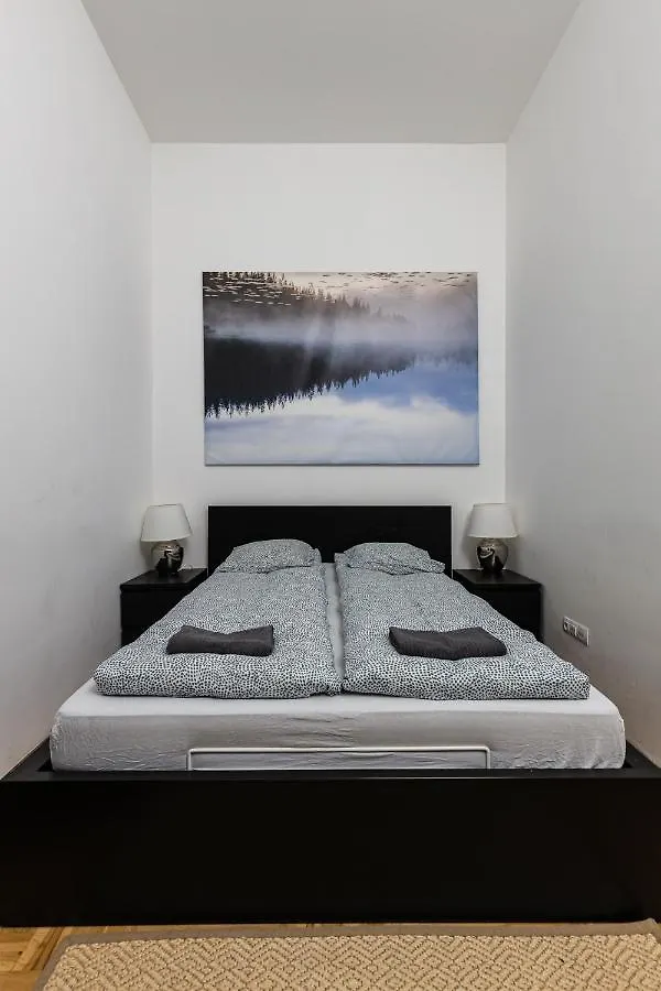 Cosy 1 Bedroom Apartment In Gozsdu Court Budapest